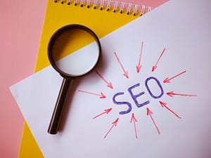 magnifying-glass-with-arrow-pointing-at-seo-letter-2024-10-24-02-19-56-utc